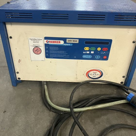 Hawker E 24V/80A+EU - Elektriskt system för Materialhanteringsutrustning: bild 3 Hawker E 24V/80A+EU - Elektriskt system för Materialhanteringsutrustning: bild 3