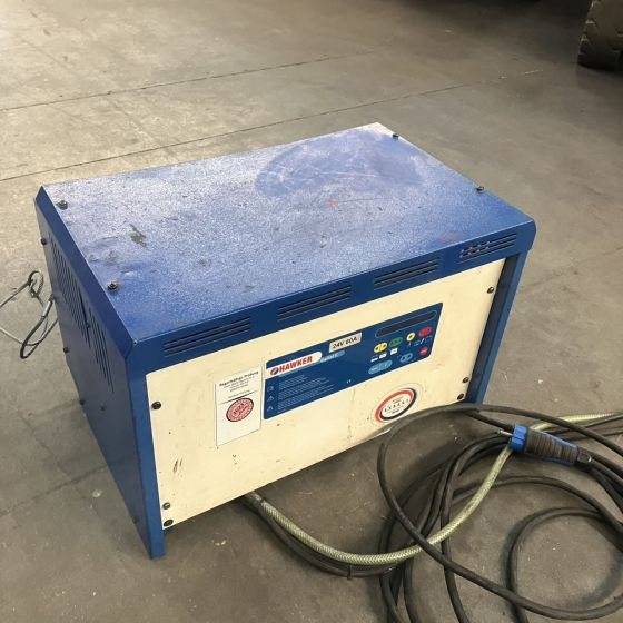 Hawker E 24V/80A+EU - Elektriskt system för Materialhanteringsutrustning: bild 2 Hawker E 24V/80A+EU - Elektriskt system för Materialhanteringsutrustning: bild 2