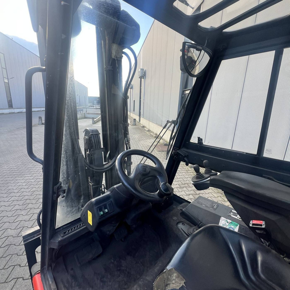 Linde E30 (336-02) - Eltruck: bild 5 Linde E30 (336-02) - Eltruck: bild 5