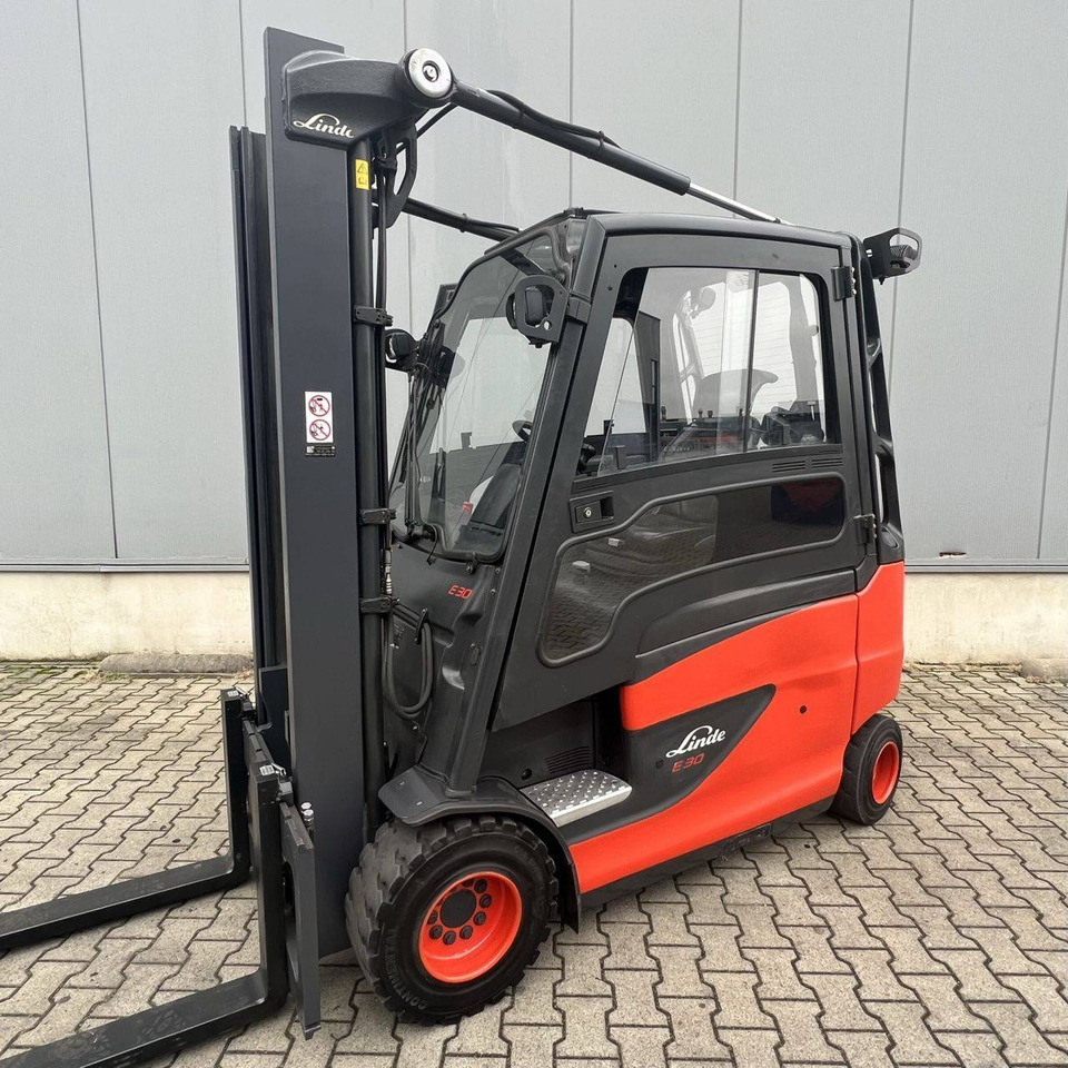 Linde E30/600 HL (387) - Eltruck: bild 1 Linde E30/600 HL (387) - Eltruck: bild 1