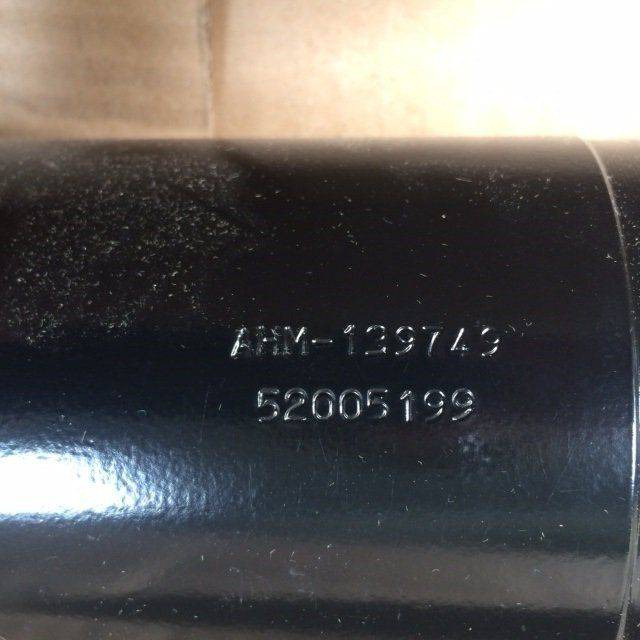 Tilt cylinder complete for Caterpillar - Hydraulcylinder för Materialhanteringsutrustning: bild 3 Tilt cylinder complete for Caterpillar - Hydraulcylinder för Materialhanteringsutrustning: bild 3