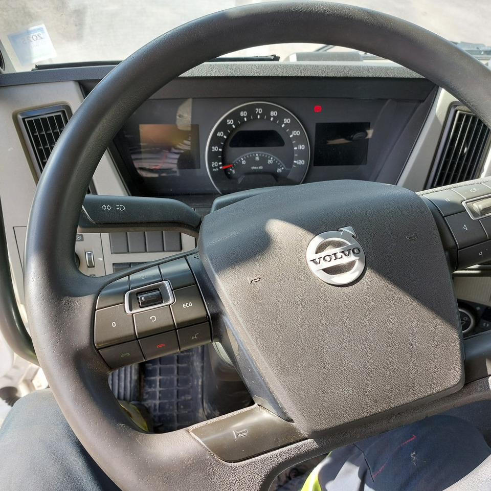 VOLVO FM - Tankbil: bild 2 VOLVO FM - Tankbil: bild 2