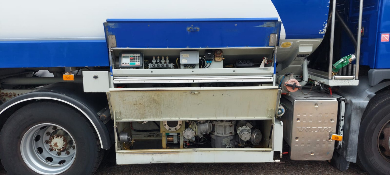 VOLVO FM - Tankbil: bild 3 VOLVO FM - Tankbil: bild 3