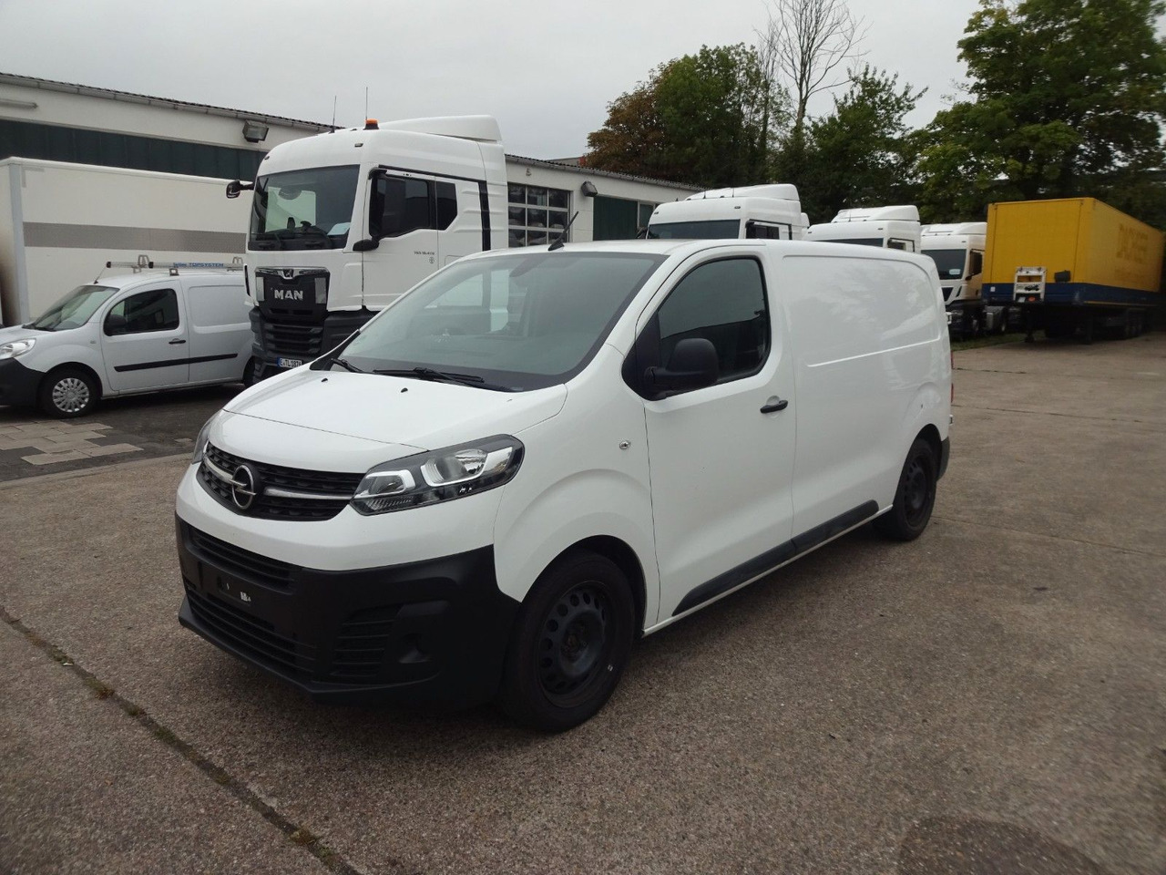Opel Vivaro Kasten L1H1, Klima, PDC, - Små skåpbil: bild 1 Opel Vivaro Kasten L1H1, Klima, PDC, - Små skåpbil: bild 1