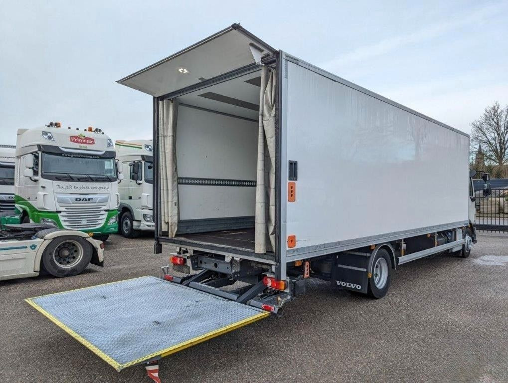 Volvo FL 210, 12tn., Isolirt, Autom, wie neu - Lastbil med skåp: bild 5 Volvo FL 210, 12tn., Isolirt, Autom, wie neu - Lastbil med skåp: bild 5