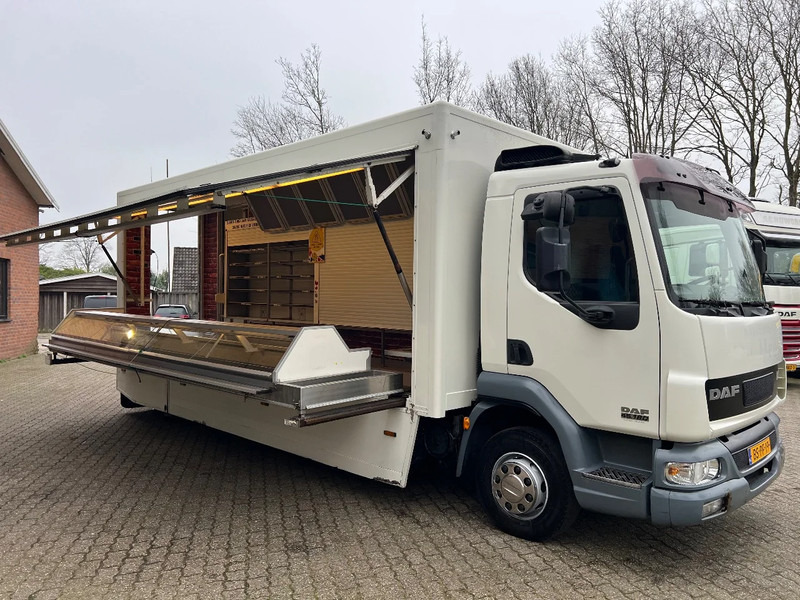 DAF LF 180 4X2 Verkoopopbouw/Verkaufsaufbau +Koeling Hydraulisch uitklapbaar - Matbil: bild 1 DAF LF 180 4X2 Verkoopopbouw/Verkaufsaufbau +Koeling Hydraulisch uitklapbaar - Matbil: bild 1