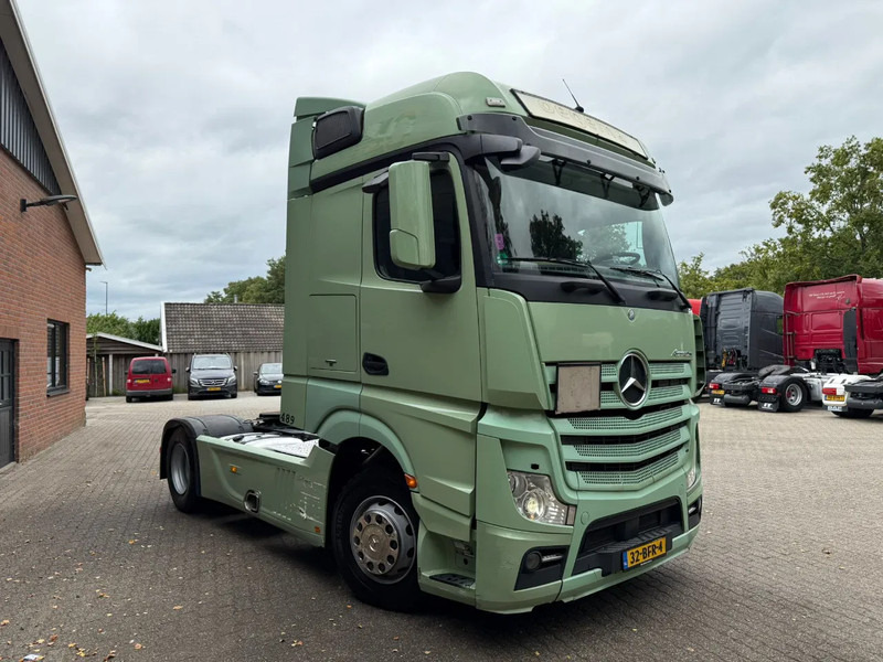 Mercedes-Benz Actros 1842 4X2 Streamspace Side skirts 2x tank NL Truck - Dragbil: bild 2 Mercedes-Benz Actros 1842 4X2 Streamspace Side skirts 2x tank NL Truck - Dragbil: bild 2