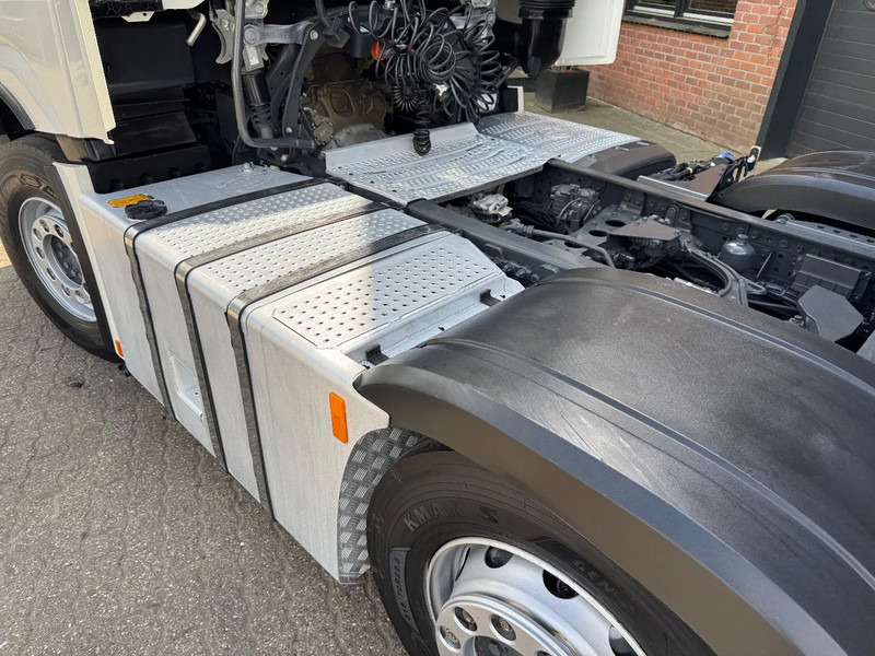 Mercedes-Benz Actros 2545 6X2 Gigaspace Gestuurde voorloopas NL Truck 327.240KM - Dragbil: bild 5 Mercedes-Benz Actros 2545 6X2 Gigaspace Gestuurde voorloopas NL Truck 327.240KM - Dragbil: bild 5