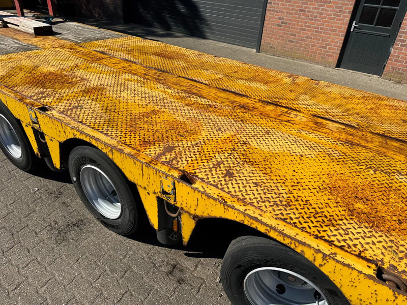Nooteboom OSDS-48-03V 6M Uitschuifbaar Naloop stuuras Verbreders - Låg lastare semitrailer: bild 4 Nooteboom OSDS-48-03V 6M Uitschuifbaar Naloop stuuras Verbreders - Låg lastare semitrailer: bild 4