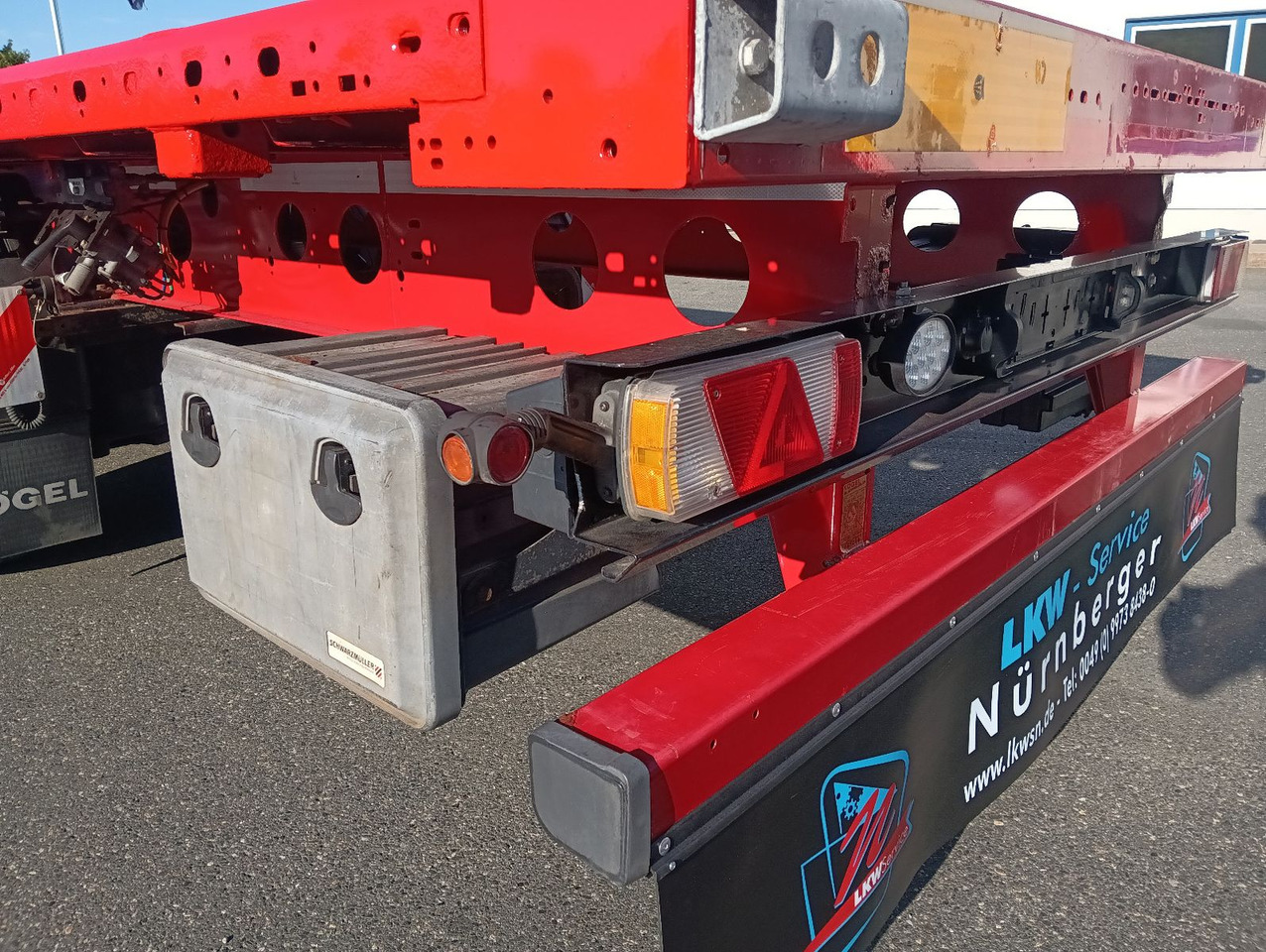 Kögel SN24 Plateau 7xRungen,Palettenkasten, Überbreite - Flaktrailer: bild 5 Kögel SN24 Plateau 7xRungen,Palettenkasten, Überbreite - Flaktrailer: bild 5