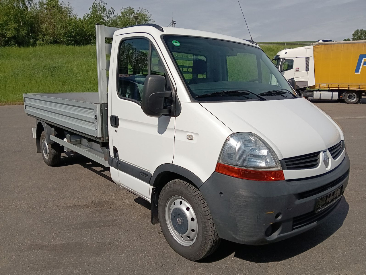 Renault MASTER 3,5t AHK, TÜV/Reifen/Bremse NEU orig.64t - Transportbil med flak, Dubbelhytt transportbil: bild 1 Renault MASTER 3,5t AHK, TÜV/Reifen/Bremse NEU orig.64t - Transportbil med flak, Dubbelhytt transportbil: bild 1