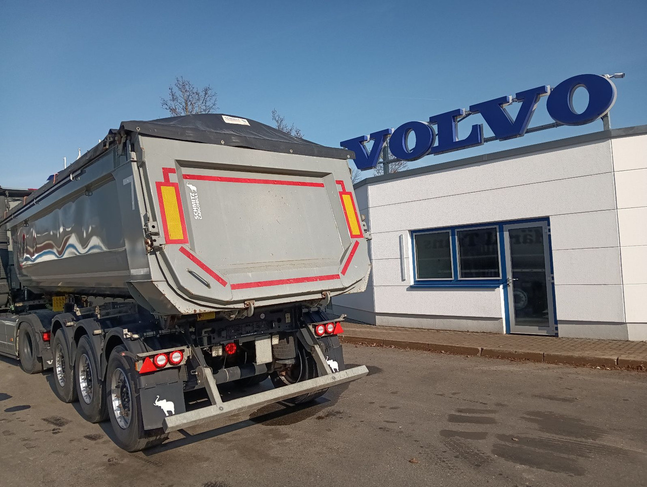 Schmitz Cargobull SKI24-7.2 SR HARDOX 27,5m3 FullOption 6348kg TÜV - Tippbil semitrailer: bild 1 Schmitz Cargobull SKI24-7.2 SR HARDOX 27,5m3 FullOption 6348kg TÜV - Tippbil semitrailer: bild 1