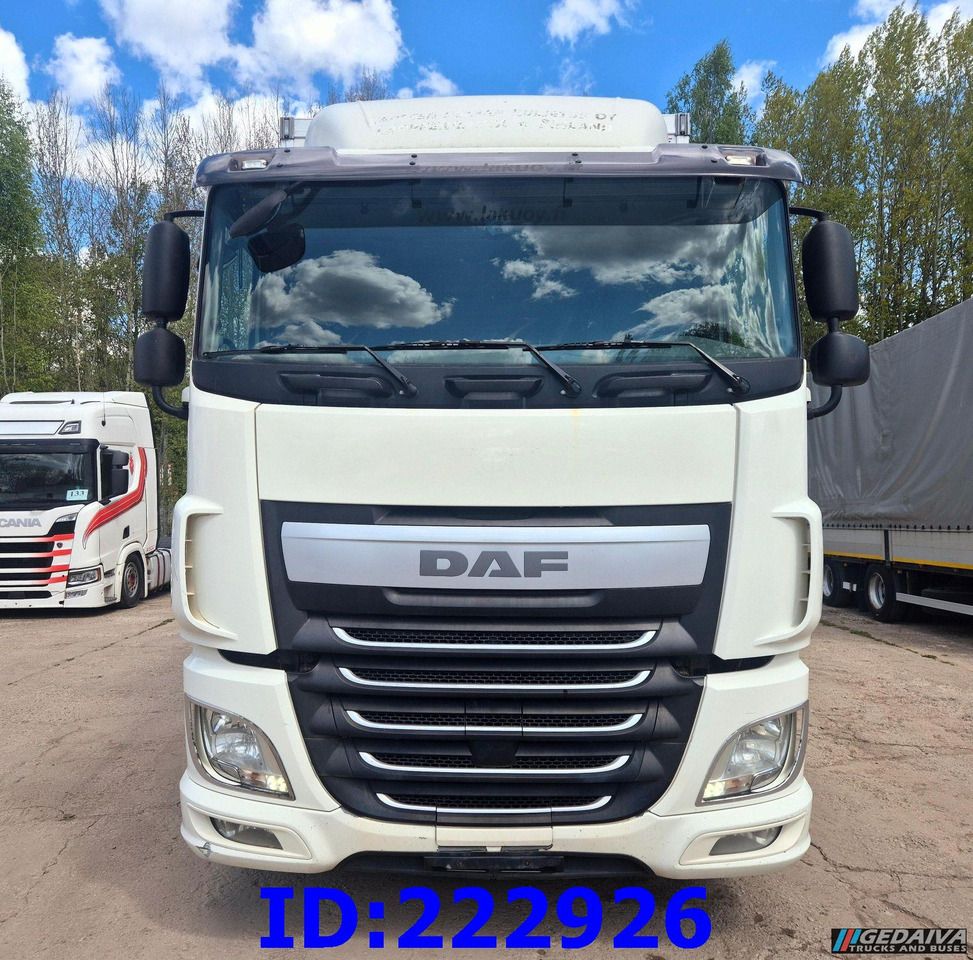 DAF XF 106 440 FAR 6x2 Euro6 - Isotermiska lastbil: bild 2 DAF XF 106 440 FAR 6x2 Euro6 - Isotermiska lastbil: bild 2
