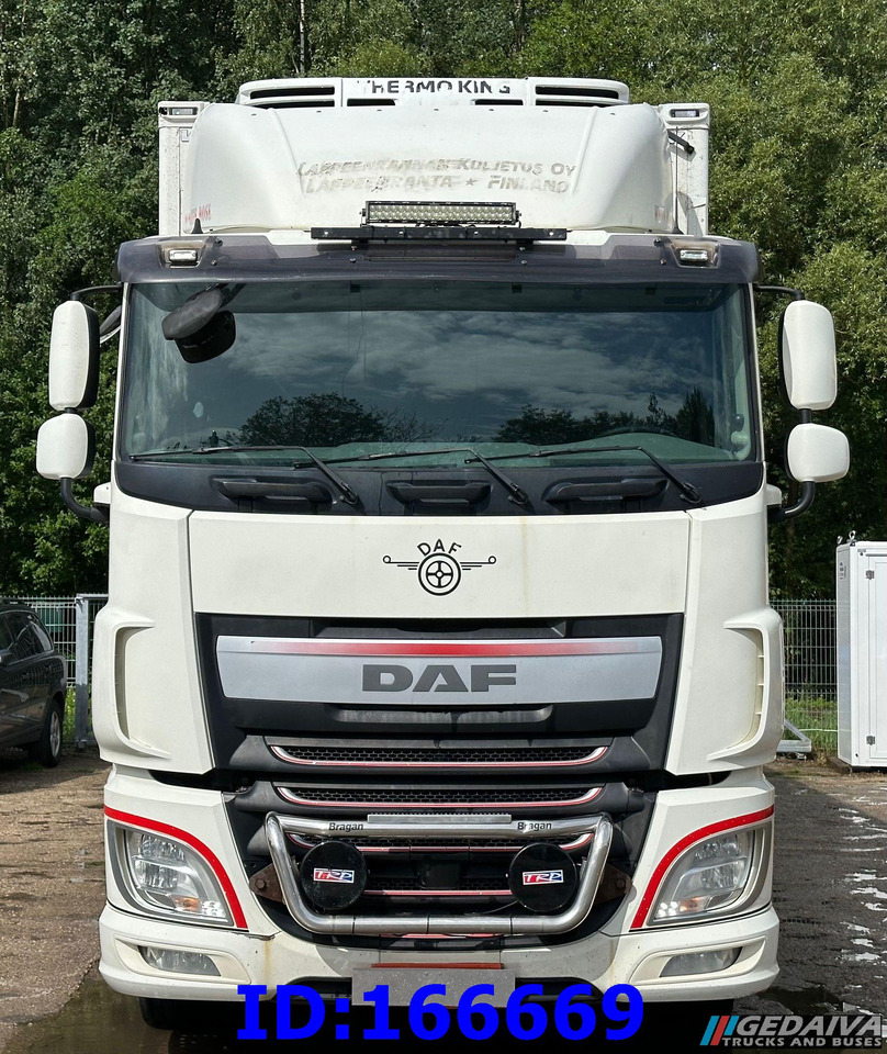 DAF XF 106.460 FAR 6X2 Euro6 - Kylbil lastbil: bild 2 DAF XF 106.460 FAR 6X2 Euro6 - Kylbil lastbil: bild 2