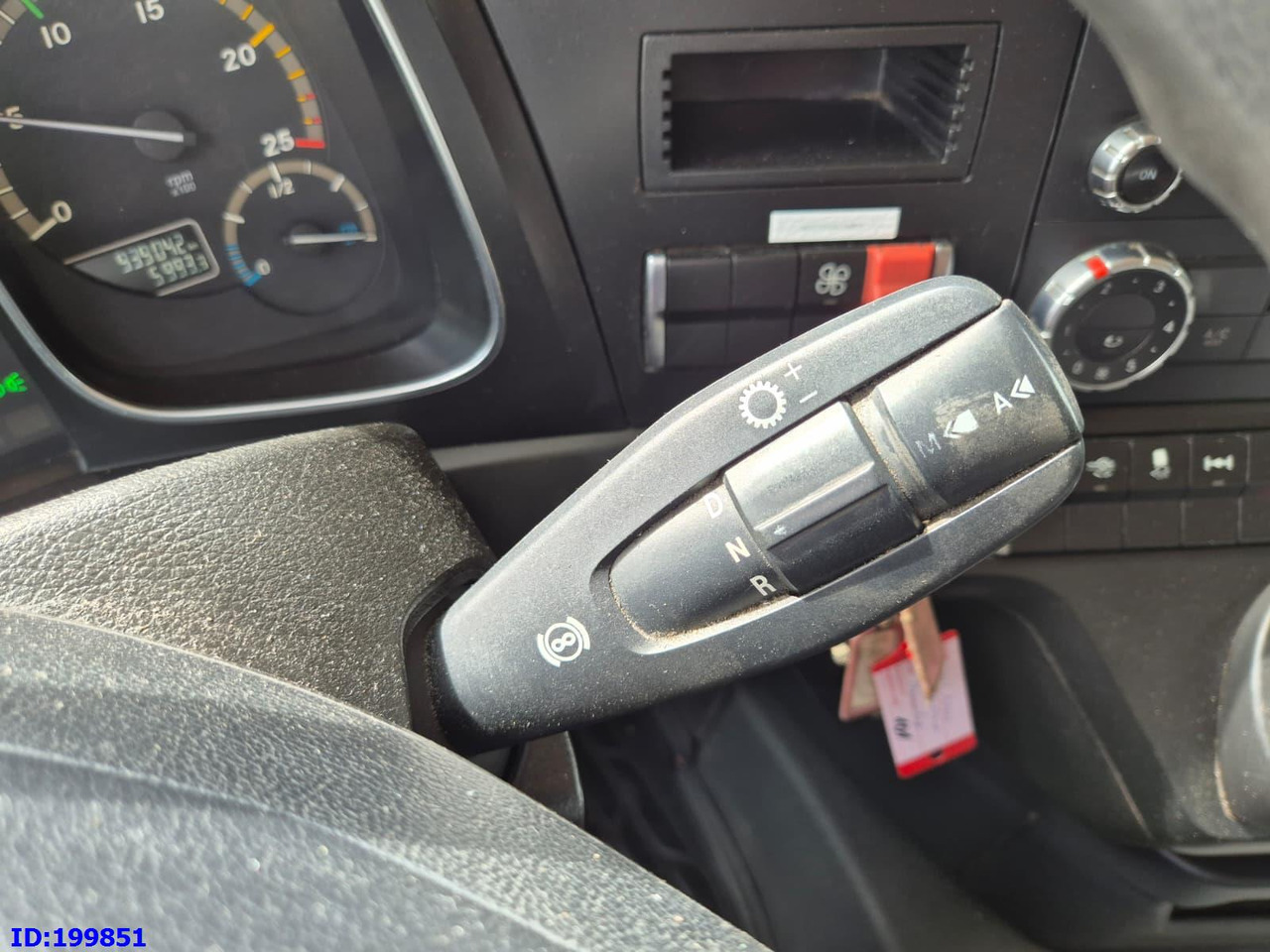 Lastbil med skåp MERCEDES-BENZ Actros 2551 6x2 Euro5: bild 16