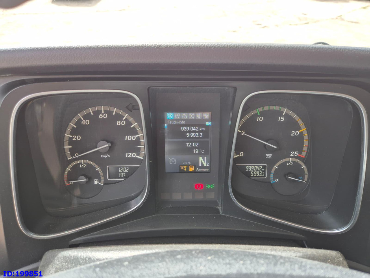 Lastbil med skåp MERCEDES-BENZ Actros 2551 6x2 Euro5: bild 15