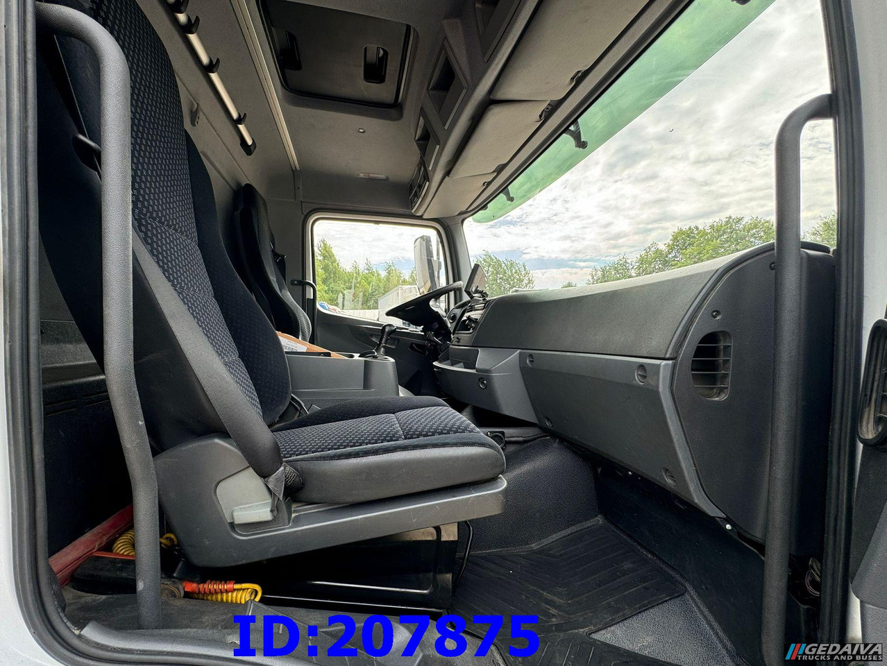 Isotermiska lastbil MERCEDES-BENZ Axor 1829 - Euro5 - Manual: bild 20