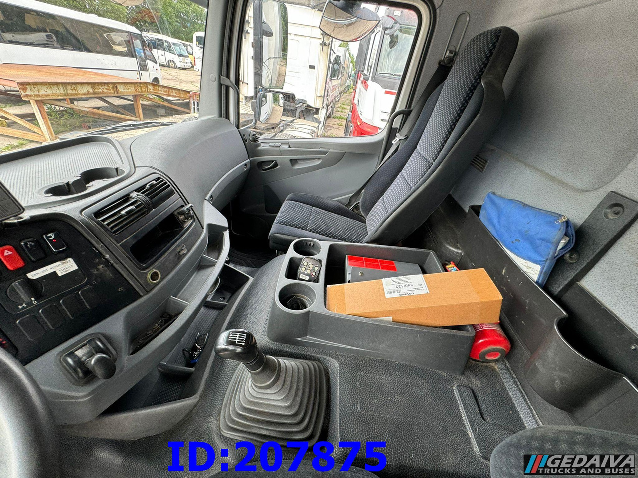 Isotermiska lastbil MERCEDES-BENZ Axor 1829 - Euro5 - Manual: bild 16