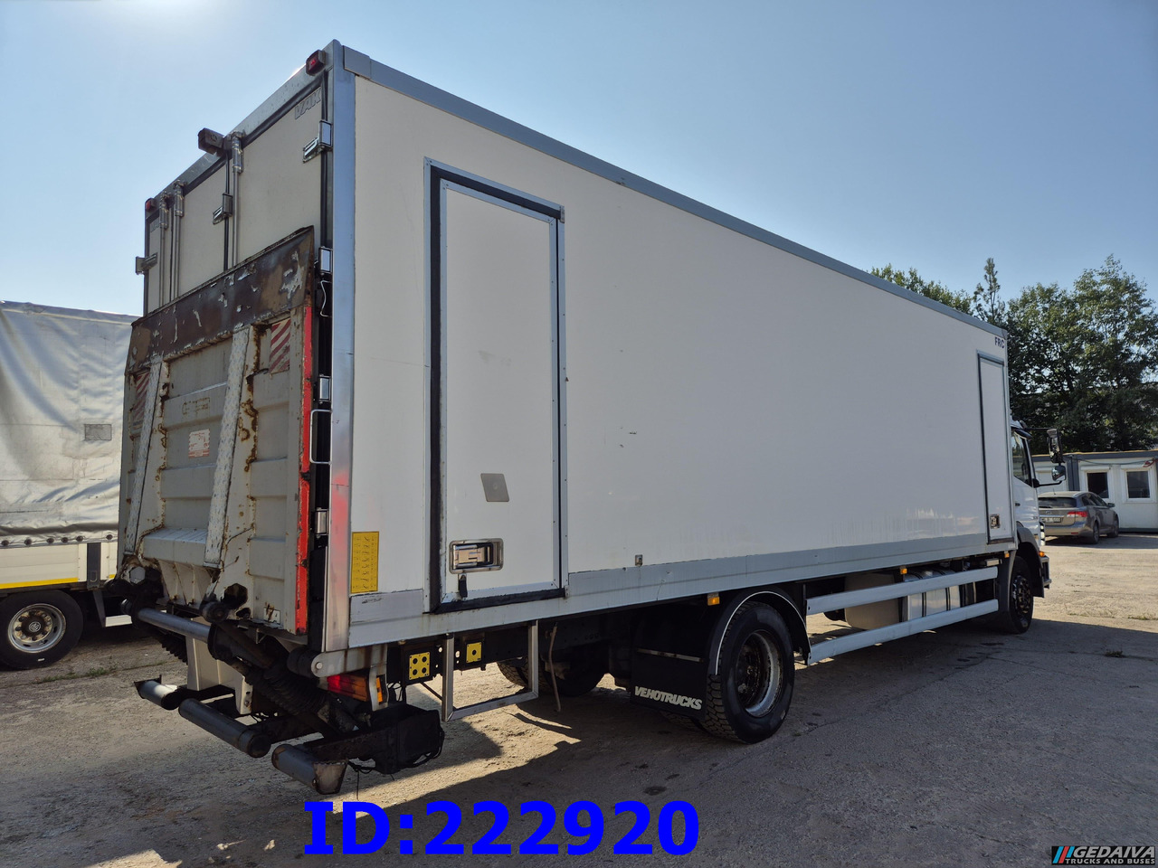 MERCEDES-BENZ Axor 1829 Manual + Tail lift - Kylbil lastbil: bild 5 MERCEDES-BENZ Axor 1829 Manual + Tail lift - Kylbil lastbil: bild 5