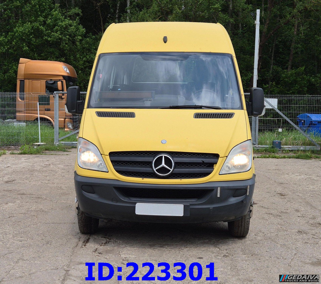 MERCEDES-BENZ Sprinter 515 TRANSFER 23 PLACES - Turistbuss: bild 2 MERCEDES-BENZ Sprinter 515 TRANSFER 23 PLACES - Turistbuss: bild 2
