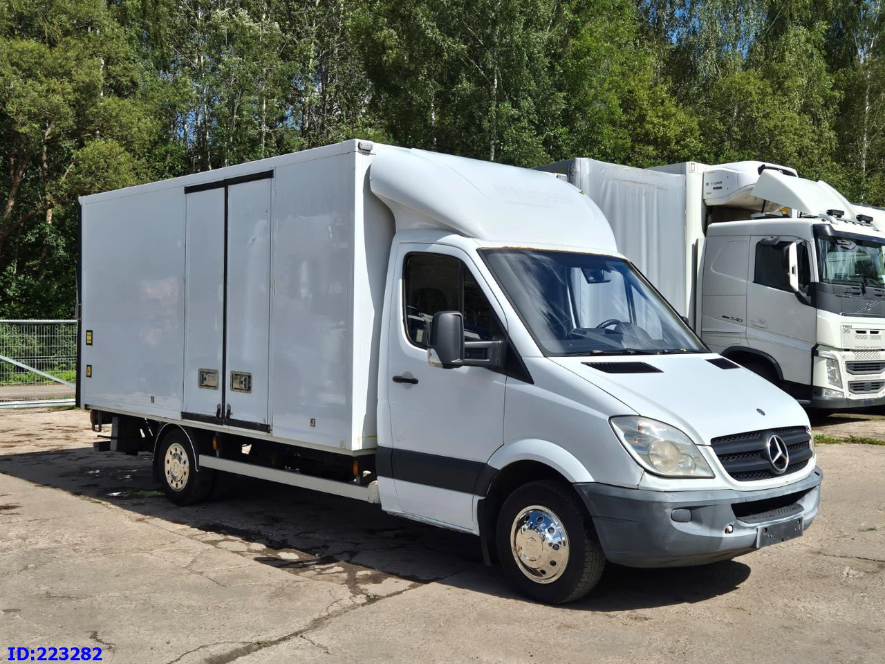 MERCEDES-BENZ Sprinter 516 SUPER - Volymskåp: bild 4 MERCEDES-BENZ Sprinter 516 SUPER - Volymskåp: bild 4