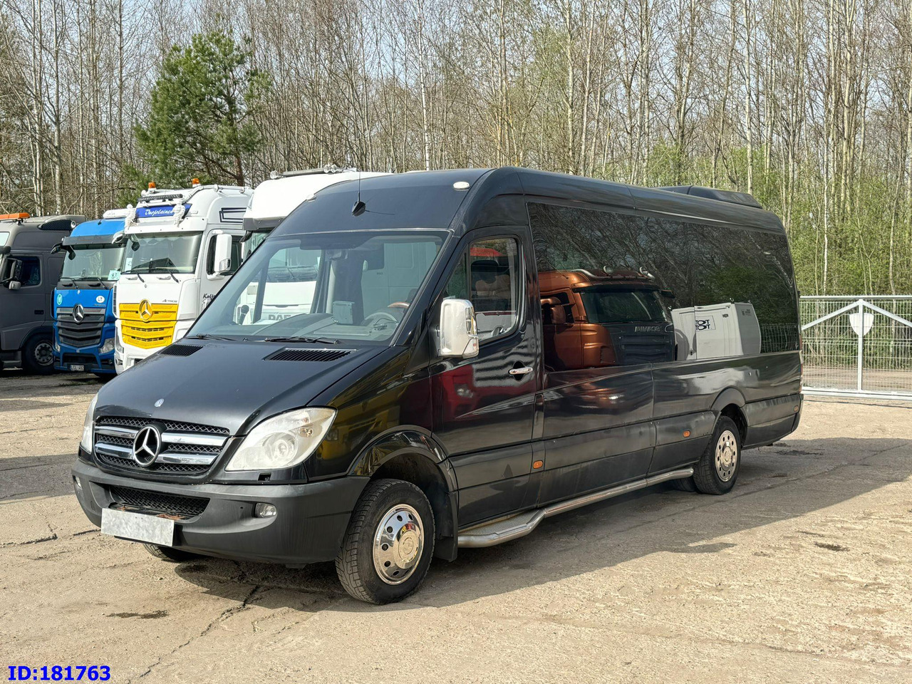 MERCEDES-BENZ Sprinter 518 - VIP - 17 Seater - Turistbuss: bild 1 MERCEDES-BENZ Sprinter 518 - VIP - 17 Seater - Turistbuss: bild 1
