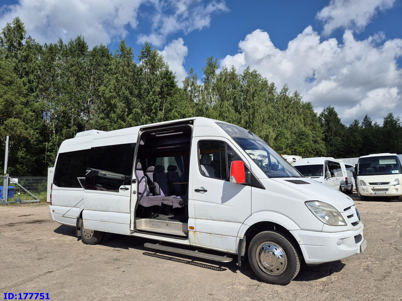 MERCEDES-BENZ Sprinter 518 - VIP - 17-seater - Turistbuss: bild 4 MERCEDES-BENZ Sprinter 518 - VIP - 17-seater - Turistbuss: bild 4
