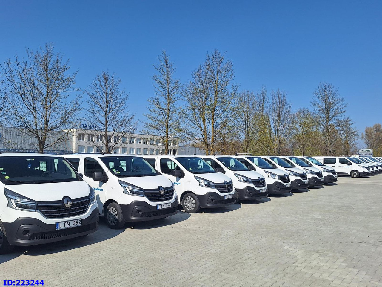 RENAULT Trafic (6pcs. available) - Dubbelhytt transportbil: bild 1 RENAULT Trafic (6pcs. available) - Dubbelhytt transportbil: bild 1