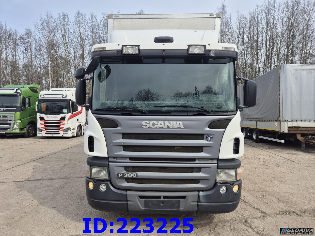 SCANIA P380 6x2 Open side box - Lastbil med skåp: bild 2 SCANIA P380 6x2 Open side box - Lastbil med skåp: bild 2