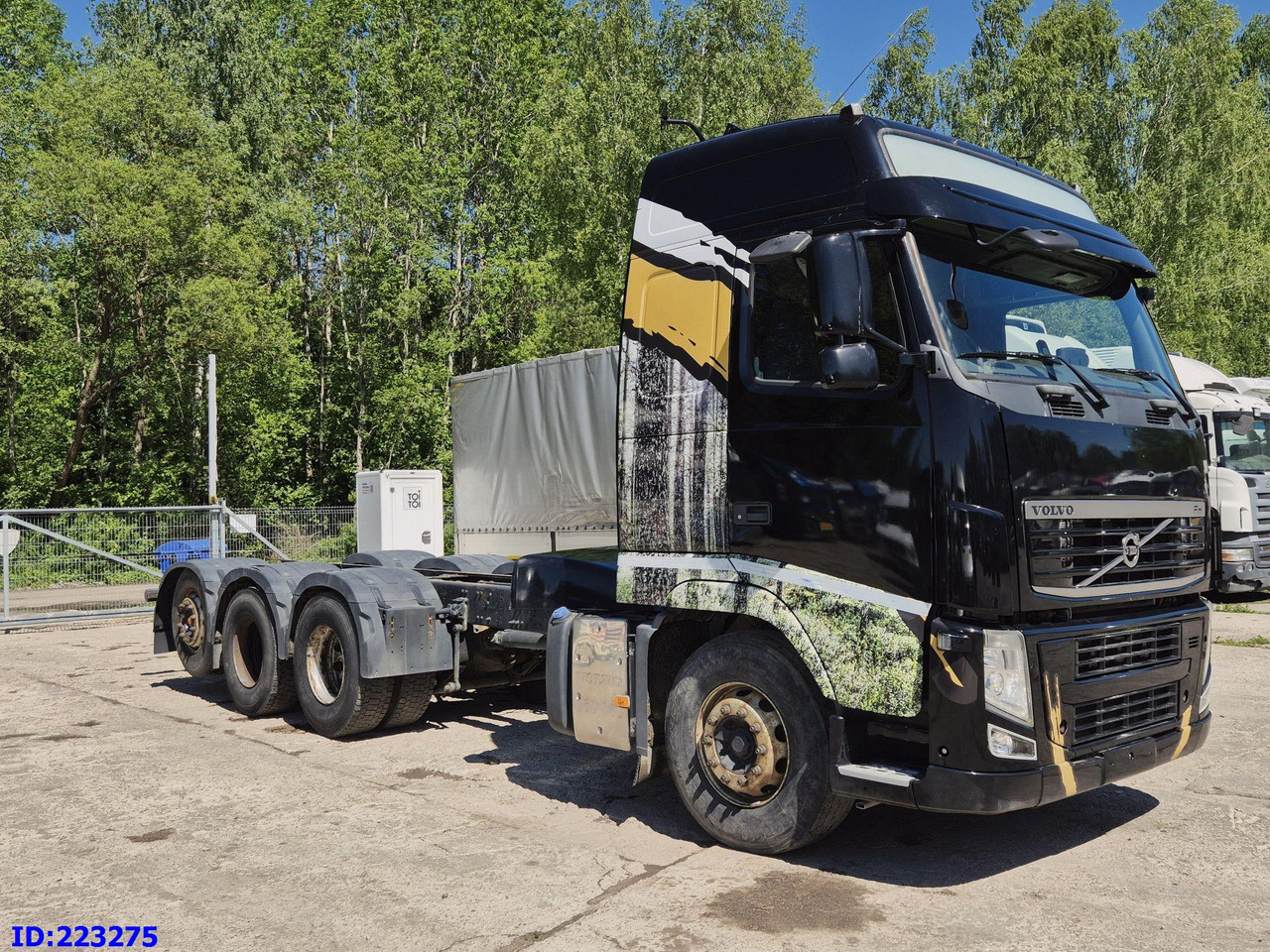 VOLVO FH13 540HP 8X4 (Steering axle) RETARDER - Chassi lastbil: bild 4 VOLVO FH13 540HP 8X4 (Steering axle) RETARDER - Chassi lastbil: bild 4