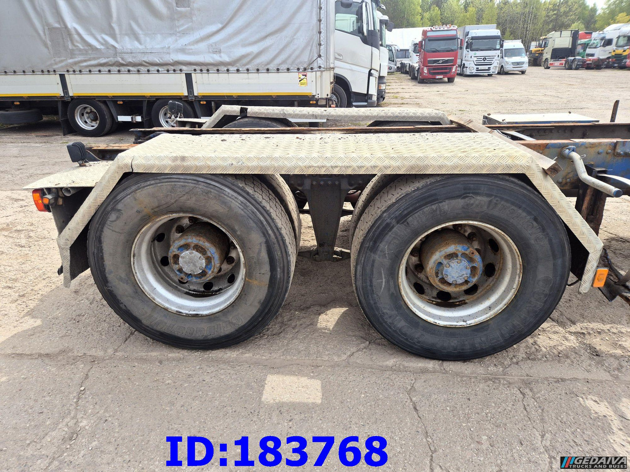 VOLVO FH16 580HP 6x4 BigAxles - Chassi lastbil: bild 5 VOLVO FH16 580HP 6x4 BigAxles - Chassi lastbil: bild 5