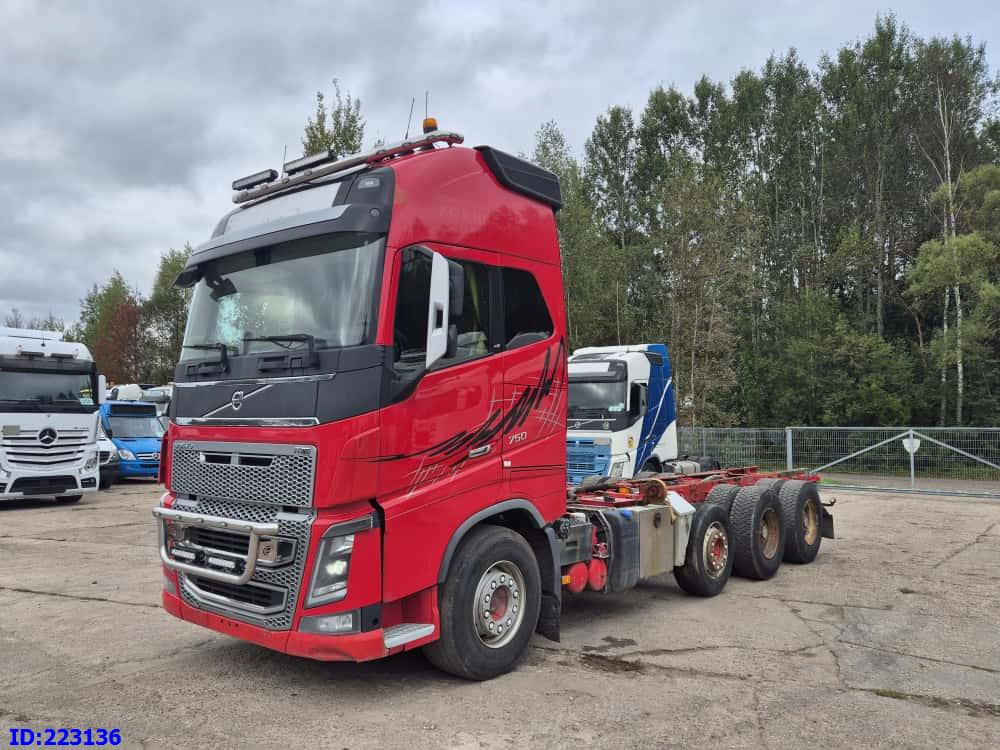 VOLVO FH16 750HP - 8x4 -Big Axles - Chassi lastbil: bild 1 VOLVO FH16 750HP - 8x4 -Big Axles - Chassi lastbil: bild 1