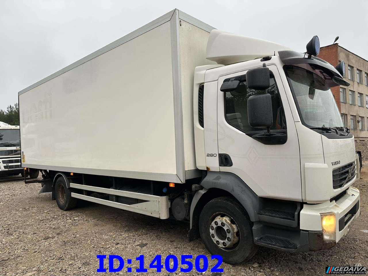 VOLVO FL 280 4x2 Manual Euro5 - Lastbil med skåp: bild 2 VOLVO FL 280 4x2 Manual Euro5 - Lastbil med skåp: bild 2