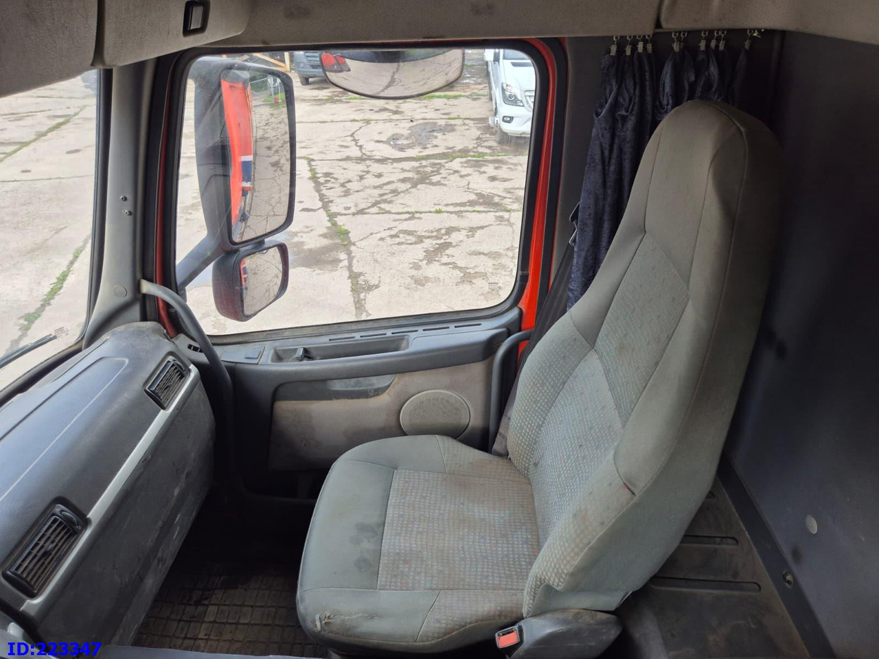 Tippbil lastbil VOLVO FM12 420HP 8X4 Manual: bild 20