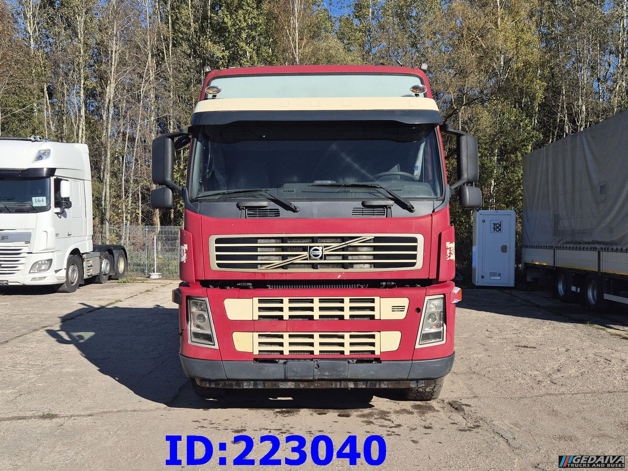 VOLVO FM12 420HP 8x2 - Tippbil lastbil: bild 2 VOLVO FM12 420HP 8x2 - Tippbil lastbil: bild 2