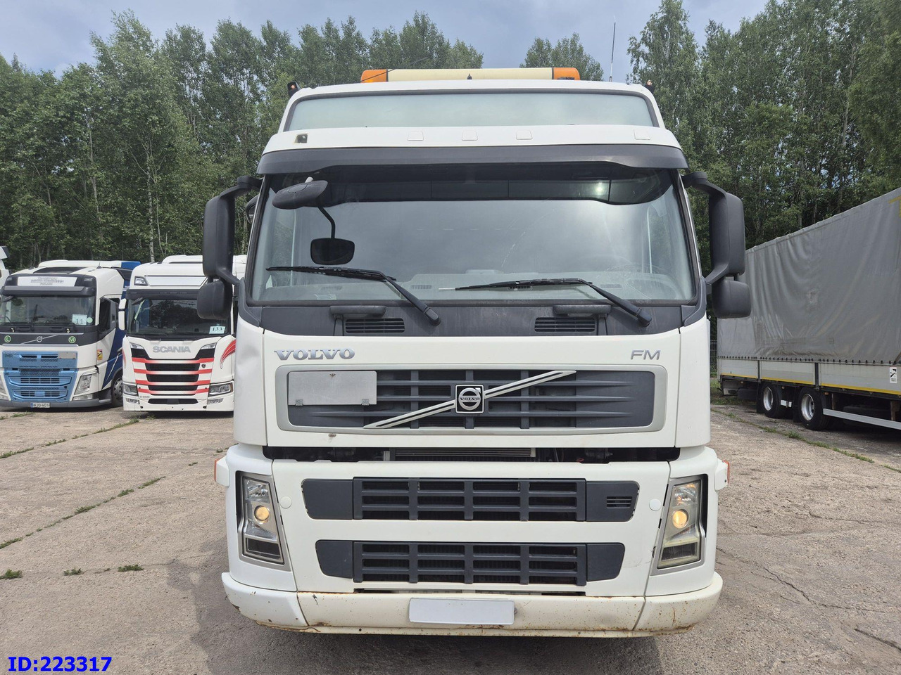 VOLVO FM13 480HP 8x4 (Big axle) - Tippbil lastbil: bild 2 VOLVO FM13 480HP 8x4 (Big axle) - Tippbil lastbil: bild 2