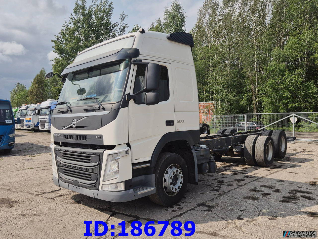 VOLVO FM13 500HP 6x2 - Chassi lastbil: bild 1 VOLVO FM13 500HP 6x2 - Chassi lastbil: bild 1