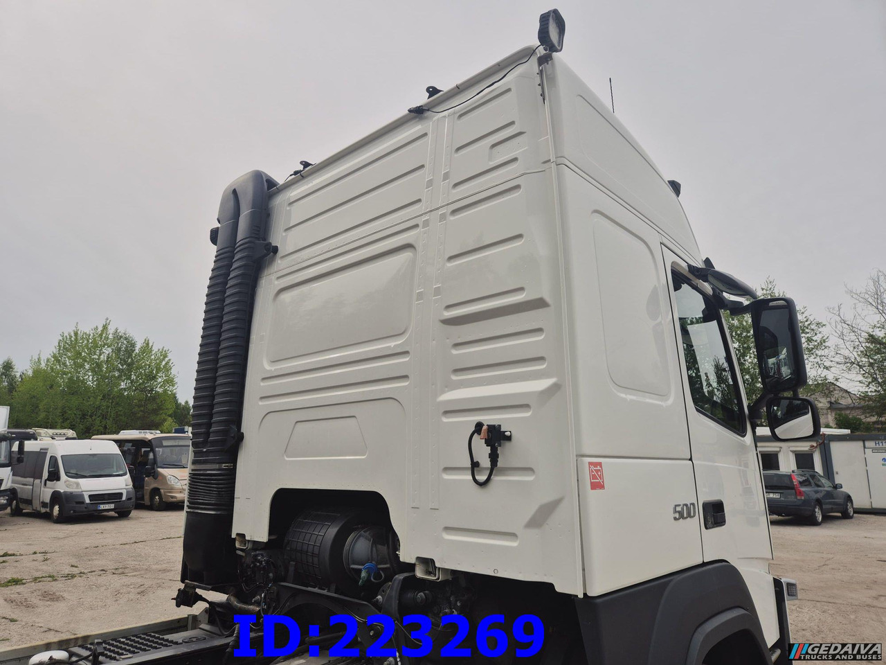 VOLVO FM13 500HP 8x2 (2 steering axels) - Chassi lastbil: bild 5 VOLVO FM13 500HP 8x2 (2 steering axels) - Chassi lastbil: bild 5