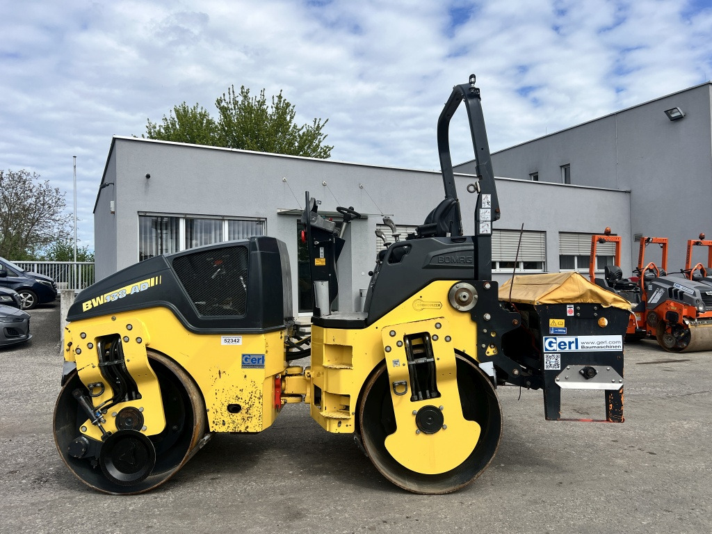 Bomag BW 138 AD-5 (111561) - Asfaltvält: bild 1 Bomag BW 138 AD-5 (111561) - Asfaltvält: bild 1