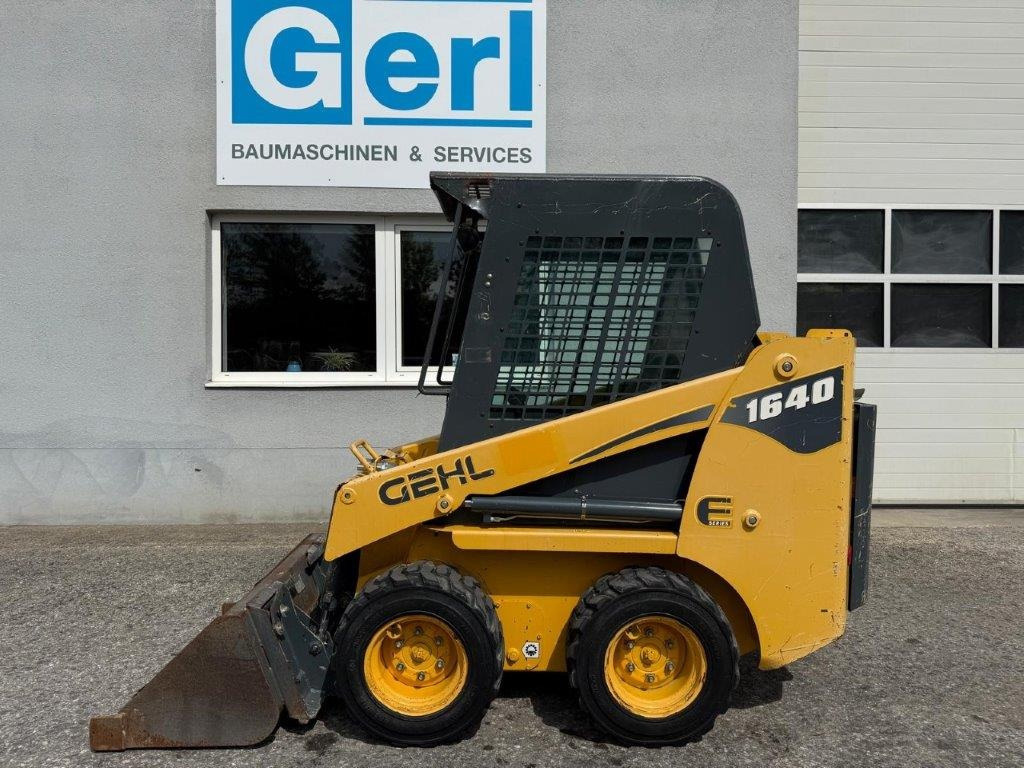 Gehl SL1640E (4027) - Kompaktlastare/ Slirstyrda lastare: bild 5 Gehl SL1640E (4027) - Kompaktlastare/ Slirstyrda lastare: bild 5