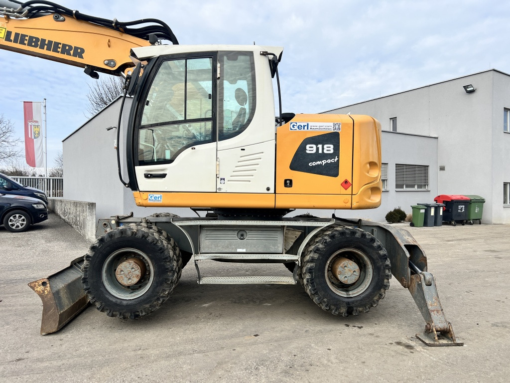Liebherr A 918 C-Litronic (111509) - Grävmaskin på däck: bild 2 Liebherr A 918 C-Litronic (111509) - Grävmaskin på däck: bild 2
