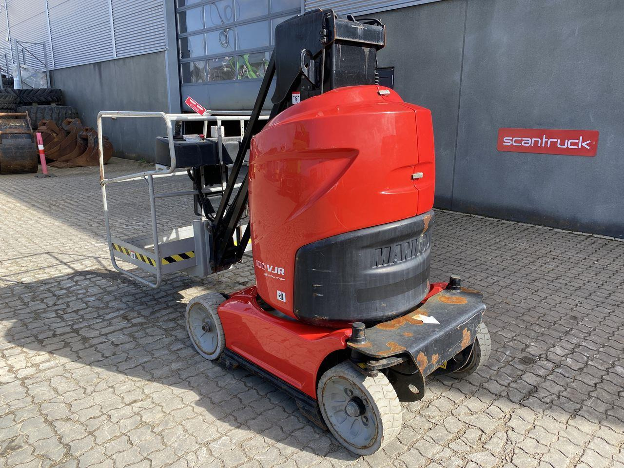 Manitou 100VJR - Pelarlift: bild 2 Manitou 100VJR - Pelarlift: bild 2