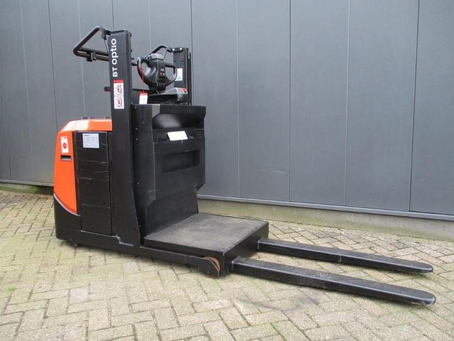 Toyota OSE 100W - Plocktruck: bild 2 Toyota OSE 100W - Plocktruck: bild 2