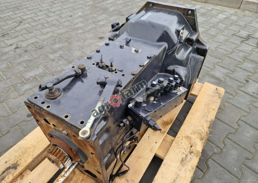 Skrzynia biegów Case CX 105 xtrashift 600100 - Växellåda: bild 4 Skrzynia biegów Case CX 105 xtrashift 600100 - Växellåda: bild 4