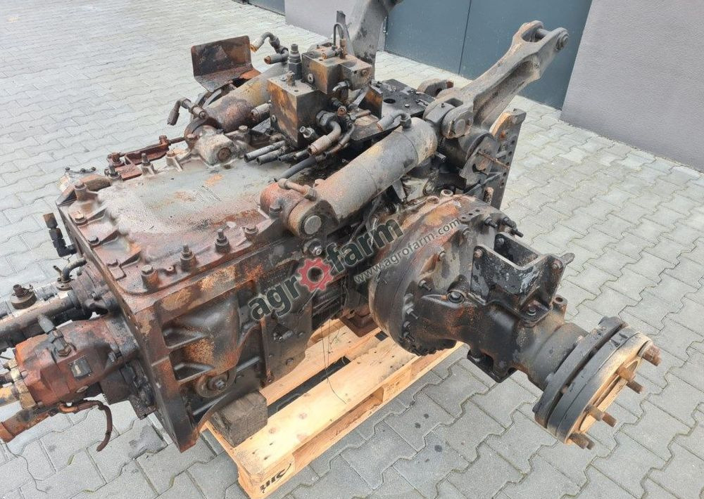 Skrzynia biegów, tylny most Massey Ferguson 6614 - Växellåda: bild 2 Skrzynia biegów, tylny most Massey Ferguson 6614 - Växellåda: bild 2