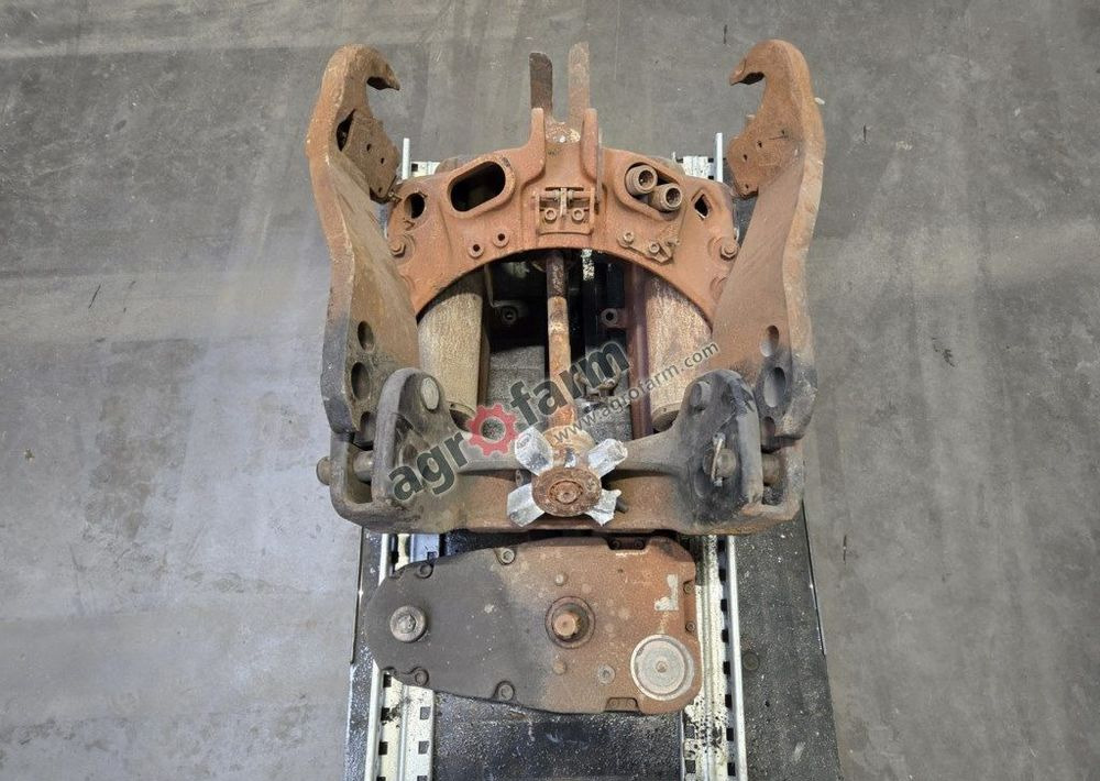 TUZ, przedni podnośnik, WOM VALTRA T234 - Tillbehör: bild 2 TUZ, przedni podnośnik, WOM VALTRA T234 - Tillbehör: bild 2