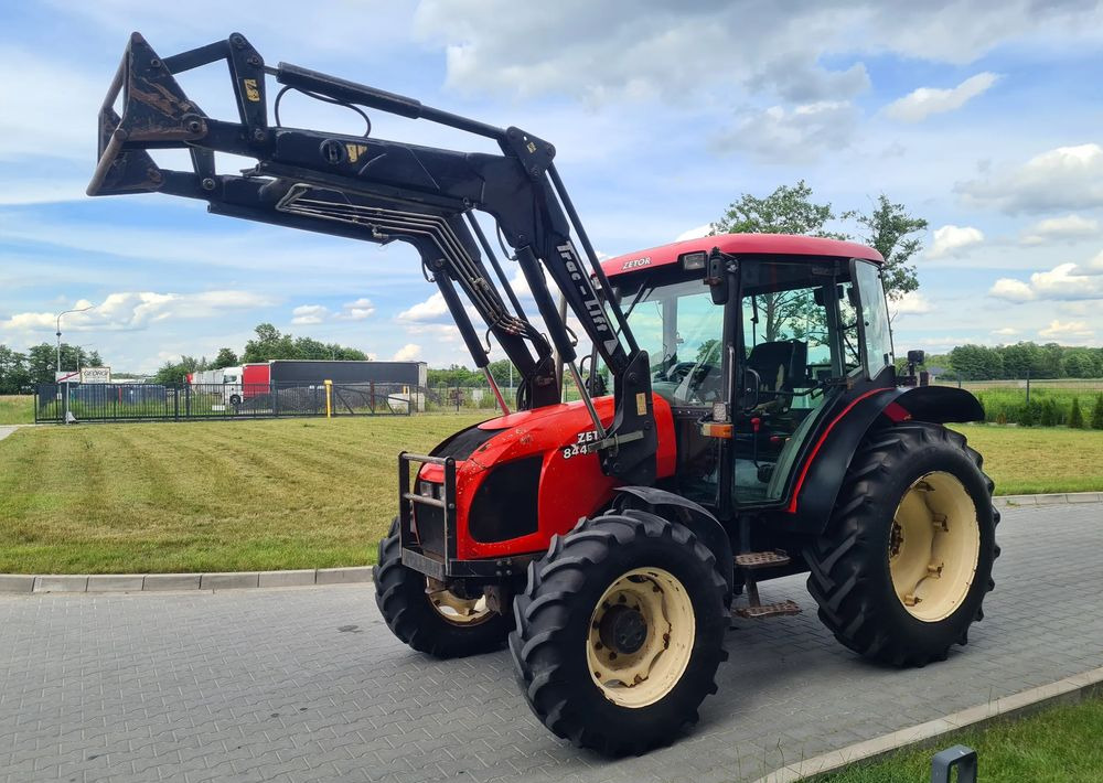 Zetor 8441 - Traktor: bild 1 Zetor 8441 - Traktor: bild 1