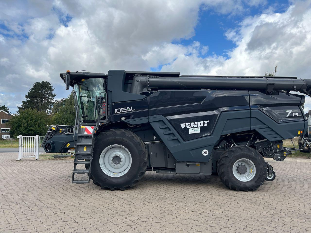 Fendt Ideal 7 ParaLevel Gen3 - Skördetröska: bild 1 Fendt Ideal 7 ParaLevel Gen3 - Skördetröska: bild 1