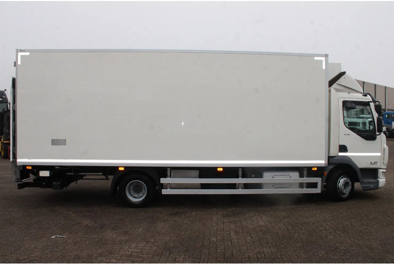 DAF LF 210 + EURO 6 + LIFT - Kylbil lastbil: bild 2 DAF LF 210 + EURO 6 + LIFT - Kylbil lastbil: bild 2