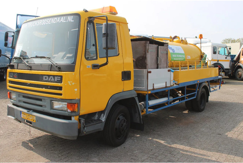 DAF LF 45.130 + RON 4.000LITER - Sugbil: bild 2 DAF LF 45.130 + RON 4.000LITER - Sugbil: bild 2